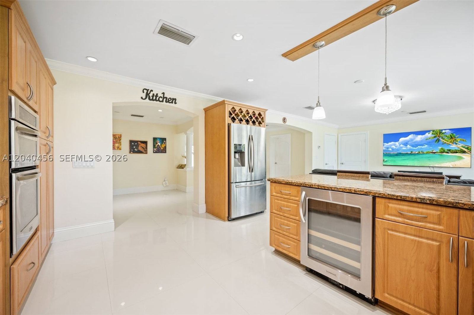 Real estate property located at 6185 10th Ave, Miami-dade, Lake Laurence Est 1st Add, Hialeah, FL