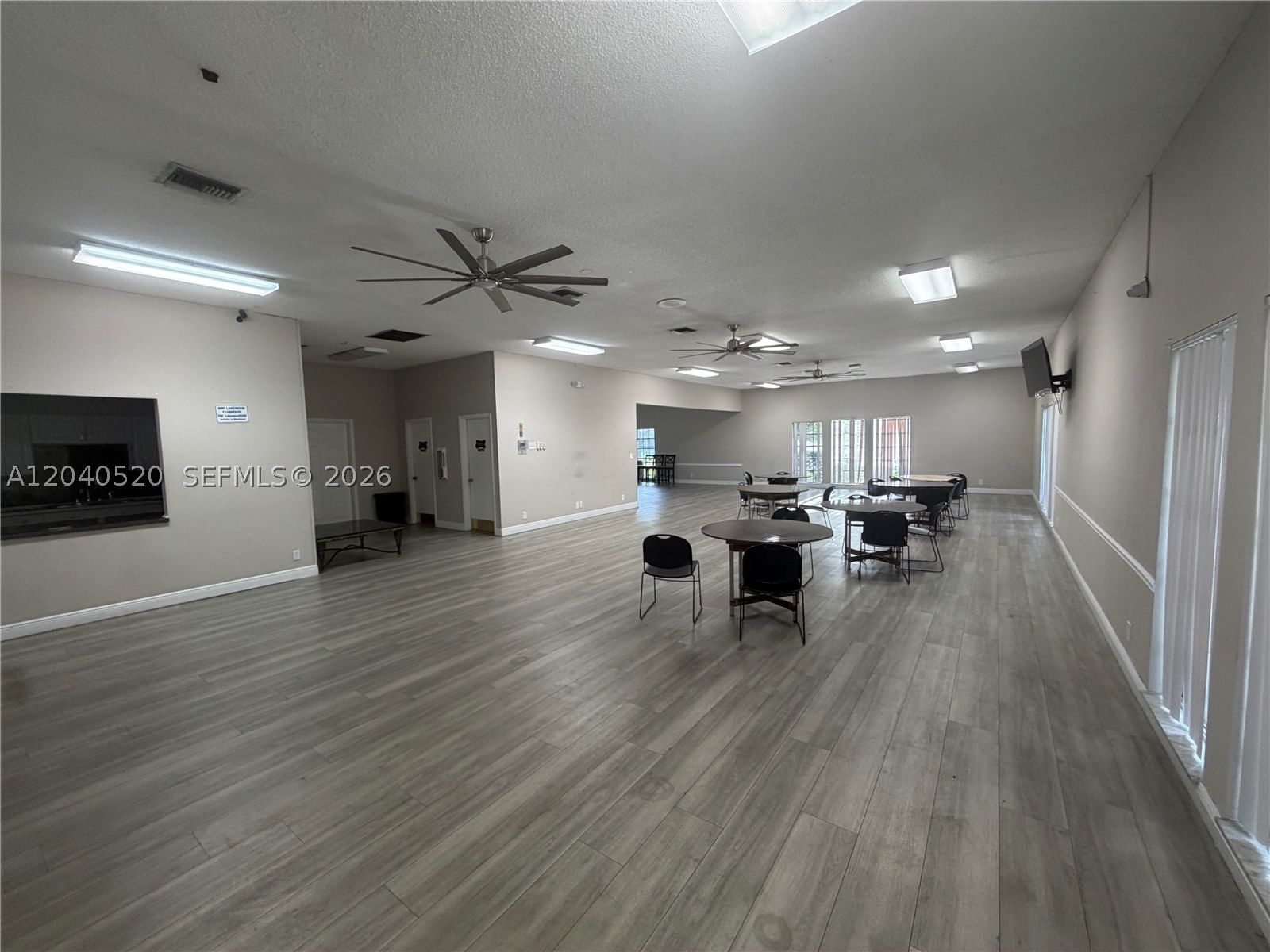 Real estate property located at 360 B Lakewood Cir E, Broward, Lakewood On The Green Sec, Margate, FL