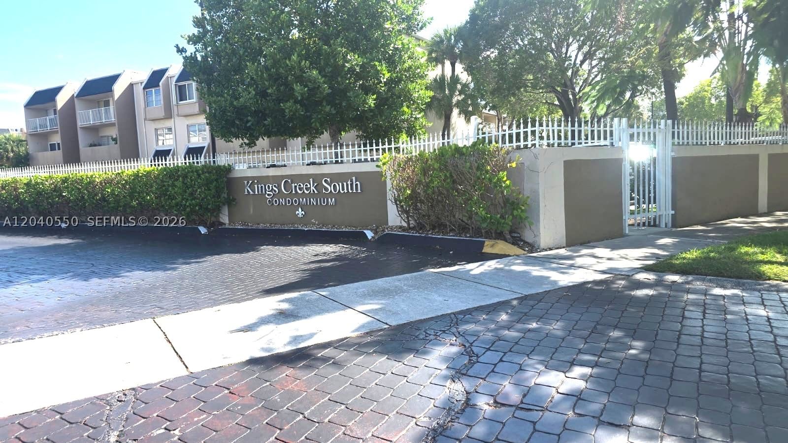 Real estate property located at 7785 86th St E-113, Miami-dade, Kings Creek So Condo, Miami, FL