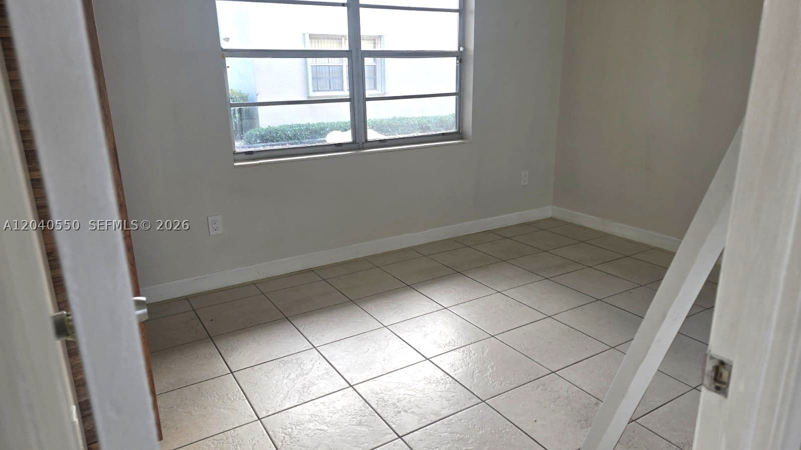 Real estate property located at 7785 86th St E-113, Miami-dade, Kings Creek So Condo, Miami, FL