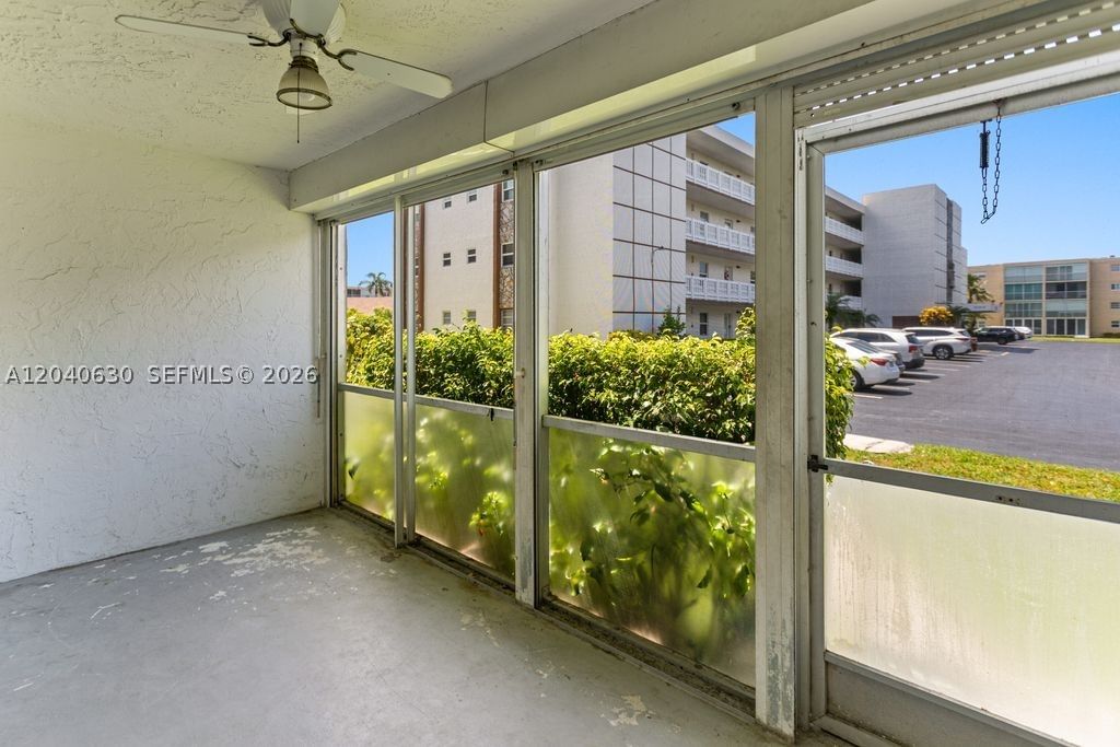 Real estate property located at 414 10th St #108, Broward, Meadowbrook Lakes Condo, Dania Beach, FL