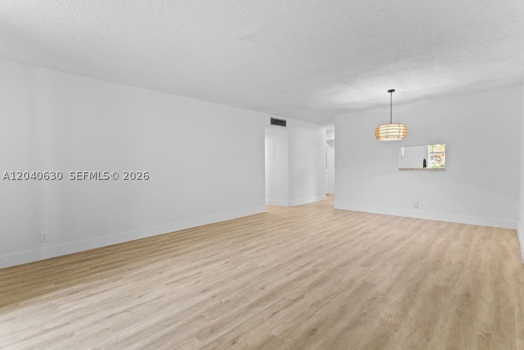 Real estate property located at 414 10th St #108, Broward, Meadowbrook Lakes Condo, Dania Beach, FL