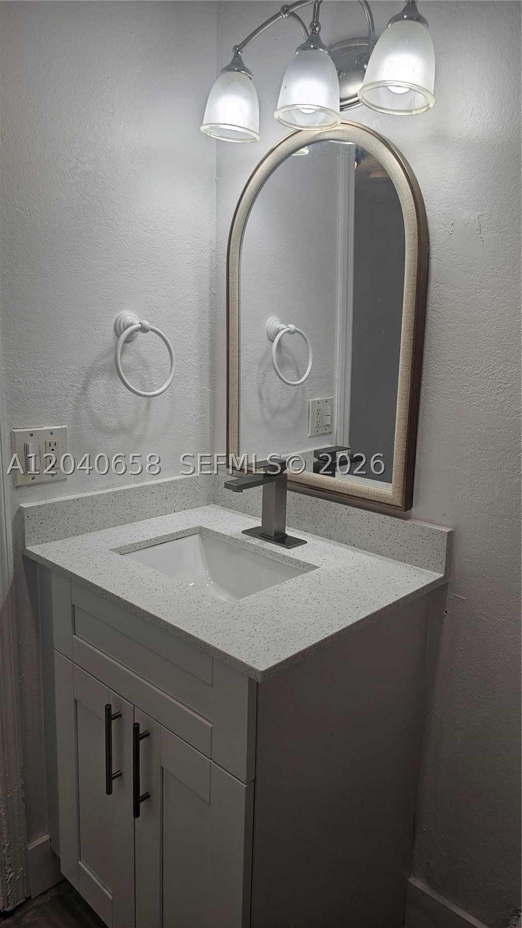 Real estate property located at 5625 20th Ave #208, Miami-dade, Westland Gardens Condo, Hialeah, FL
