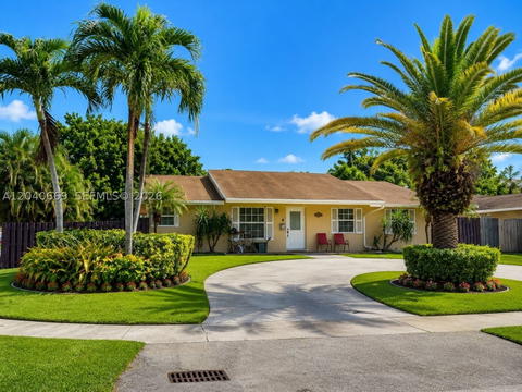 Real estate property located at 6645 Franklin St, Broward, Heritage Lake Estates Sec, Hollywood, FL
