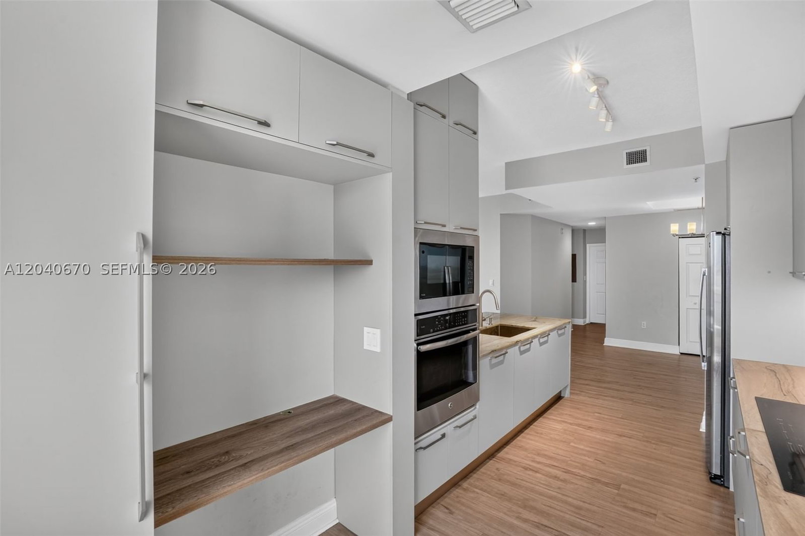 Real estate property located at 3232 22nd Ter #601, Miami-dade, Gables Marquis Condo, Miami, FL