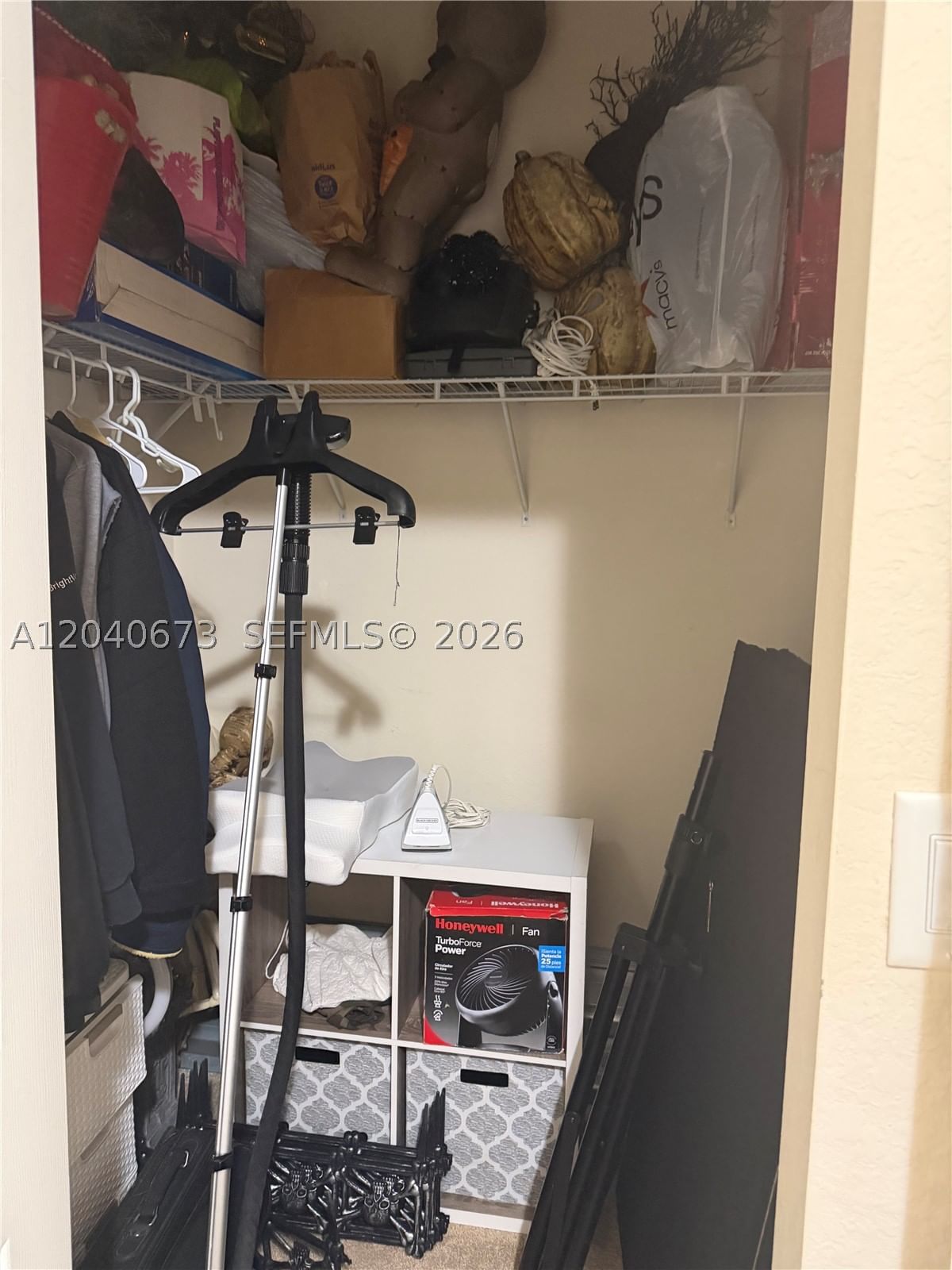 Real estate property located at 8929 35th Way, Miami-dade, Bellagio Villas, Hialeah, FL