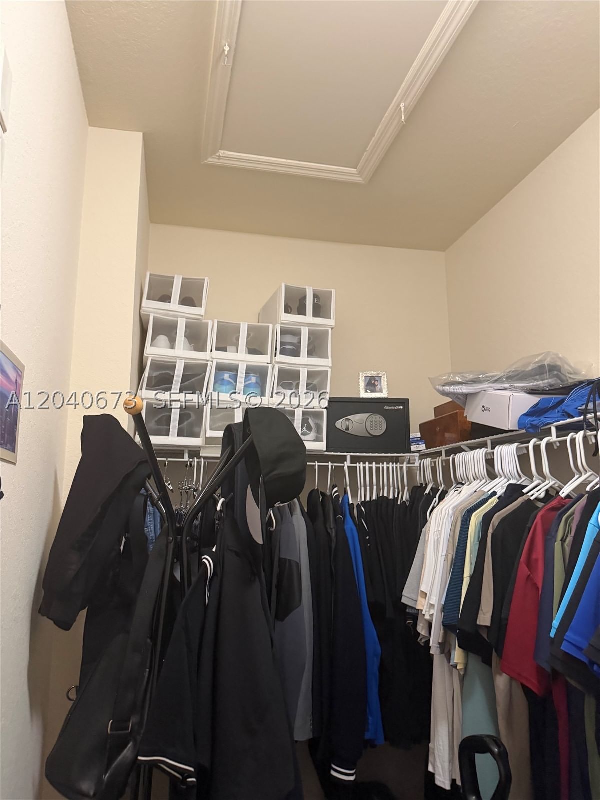 Real estate property located at 8929 35th Way, Miami-dade, Bellagio Villas, Hialeah, FL