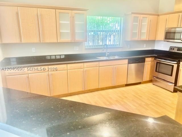 Real estate property located at 9118 161st Ter, Miami-dade, Karenero Falls, Palmetto Bay, FL