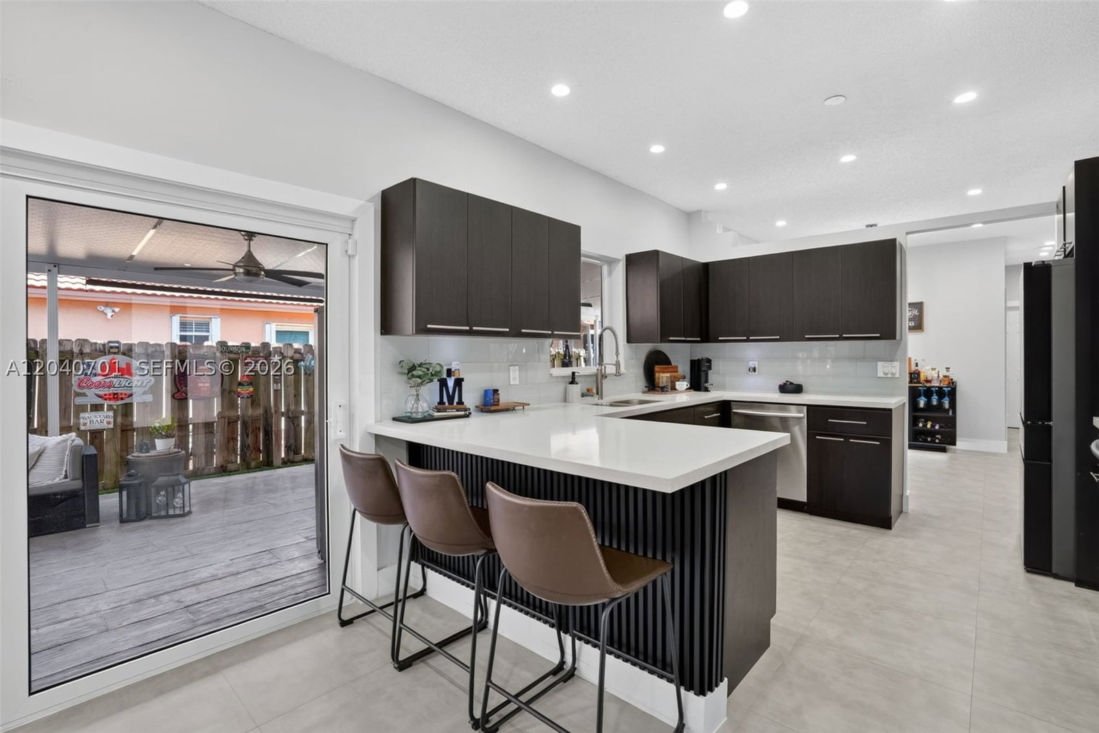 Real estate property located at 21462 91st Ave, Miami-dade, Lakes By The Bay Sec 8, Cutler Bay, FL