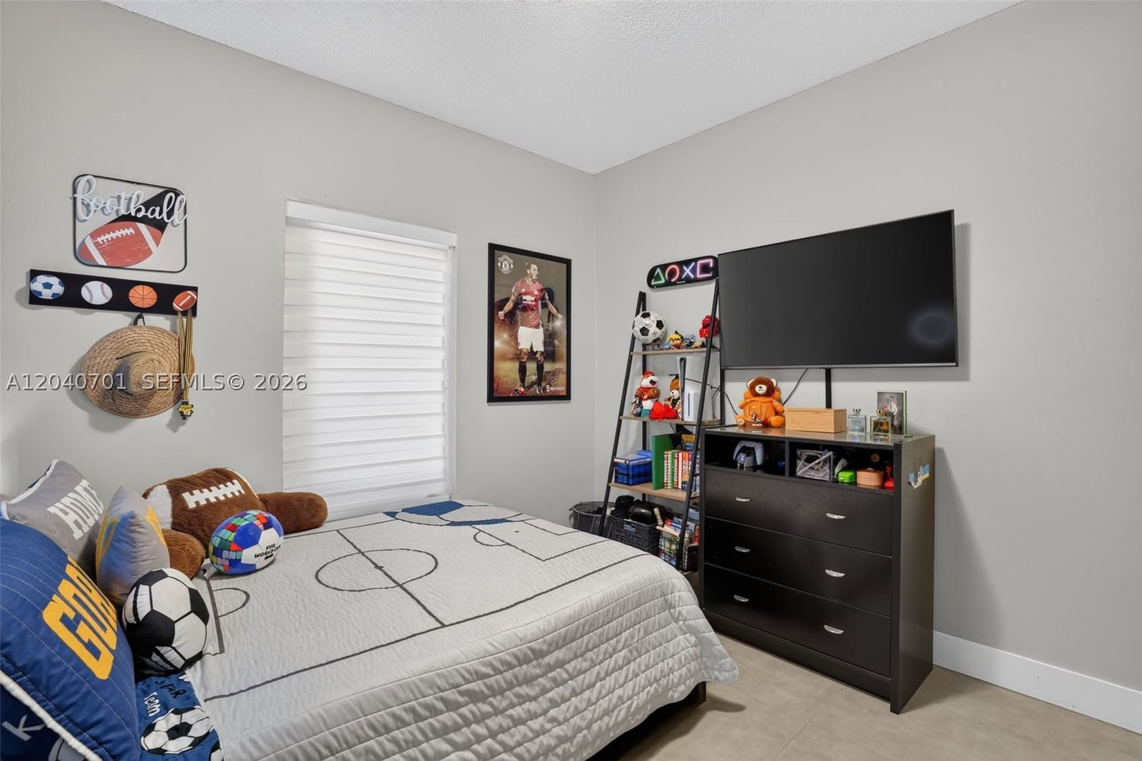Real estate property located at 21462 91st Ave, Miami-dade, Lakes By The Bay Sec 8, Cutler Bay, FL