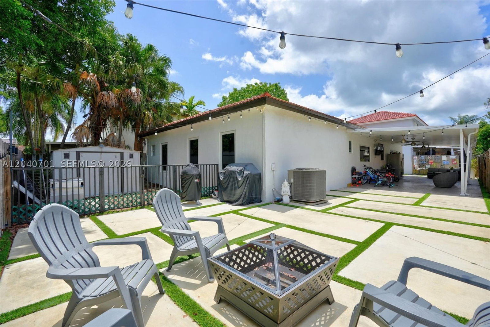 Real estate property located at 21462 91st Ave, Miami-dade, Lakes By The Bay Sec 8, Cutler Bay, FL