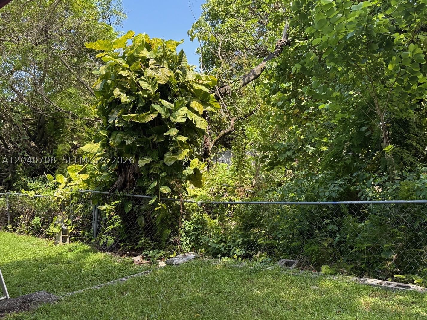Real estate property located at 12600 Country Club Ln, Miami-dade, Golf Estates 1st Addn, Miami, FL