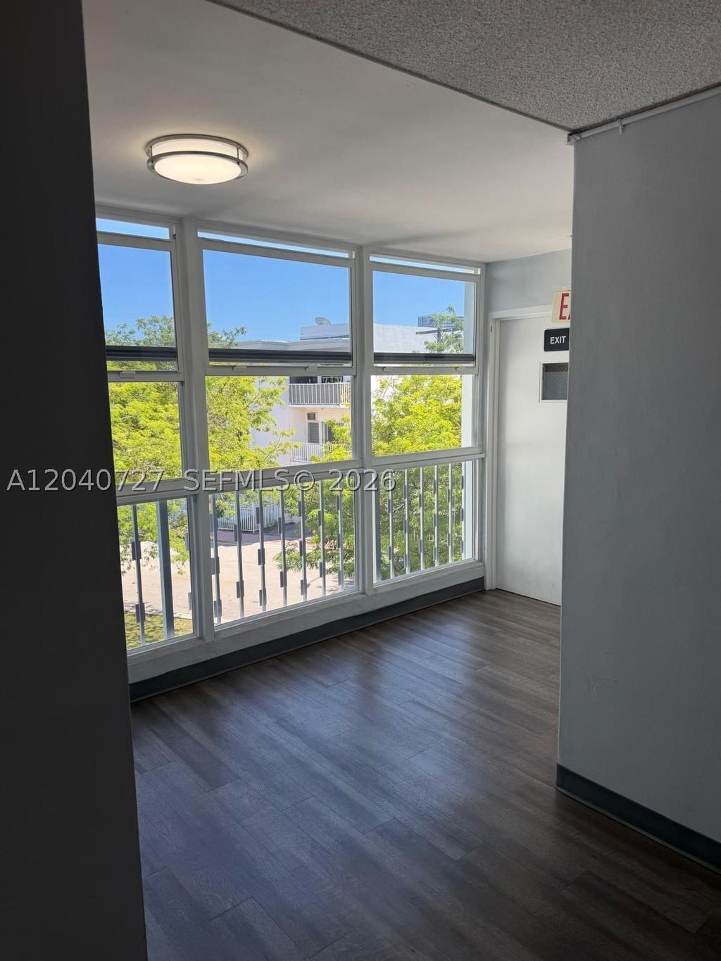 Real estate property located at 1990 Marseille Dr #303, Miami-dade, Lisette Condo, Miami Beach, FL