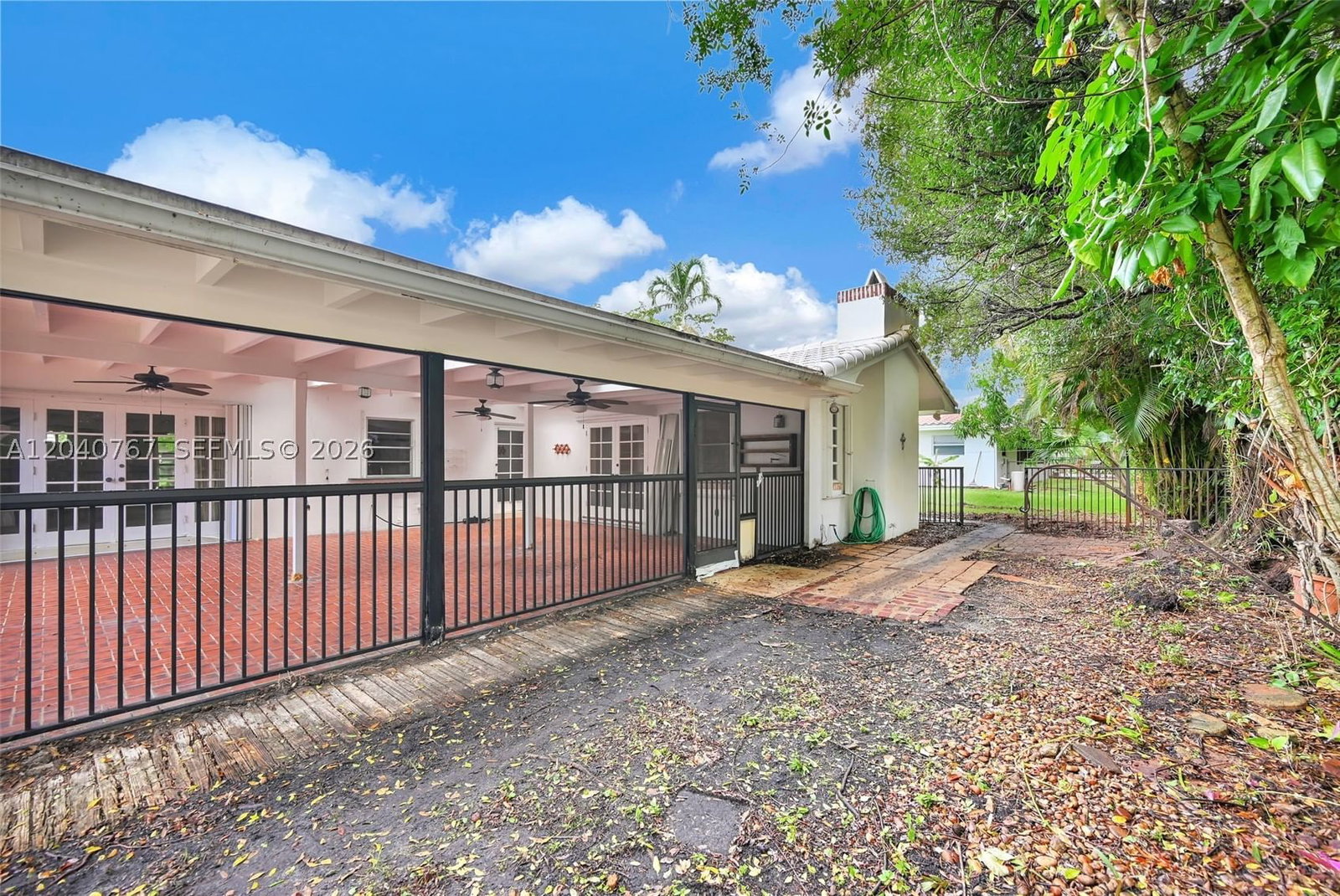 Real estate property located at 600 Petunia Dr, Broward, Plantation Manors-resub, Plantation, FL