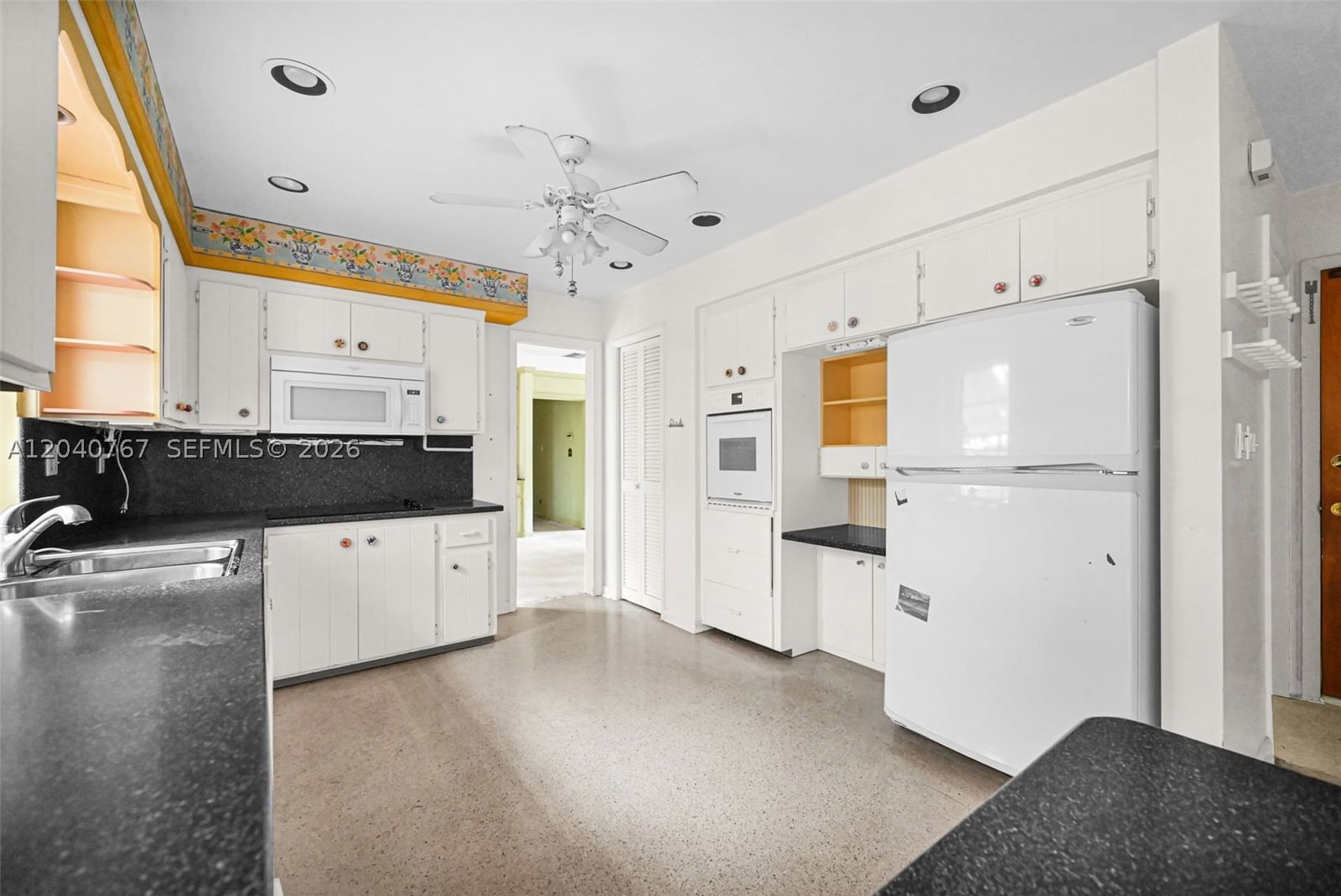 Real estate property located at 600 Petunia Dr, Broward, Plantation Manors-resub, Plantation, FL