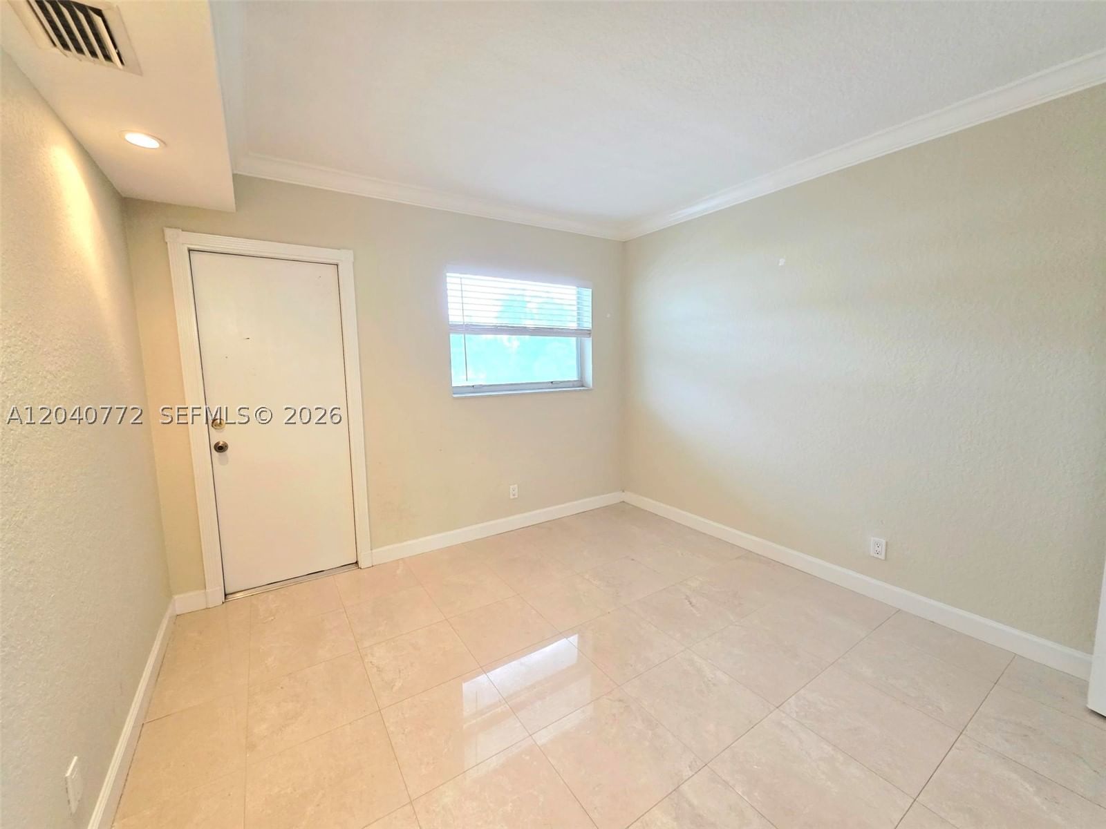 Real estate property located at 1400 57th Ct #202, Broward, Mooring Condo At Pine Cre, Fort Lauderdale, FL