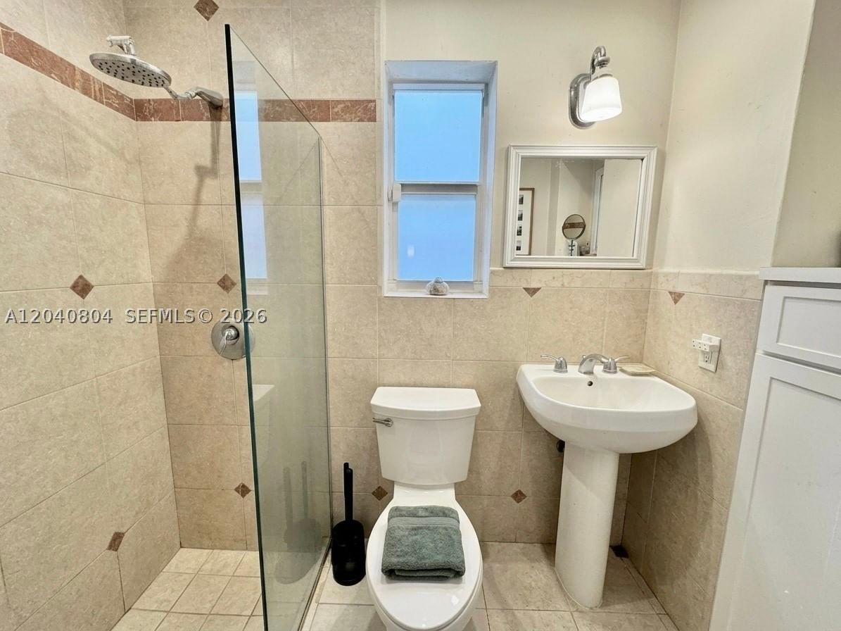 Real estate property located at 3800 Park Rd, Broward, Hollywood Hills, Hollywood, FL