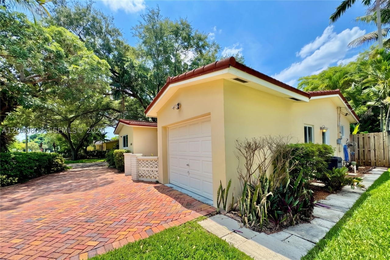 Real estate property located at 3800 Park Rd, Broward, Hollywood Hills, Hollywood, FL