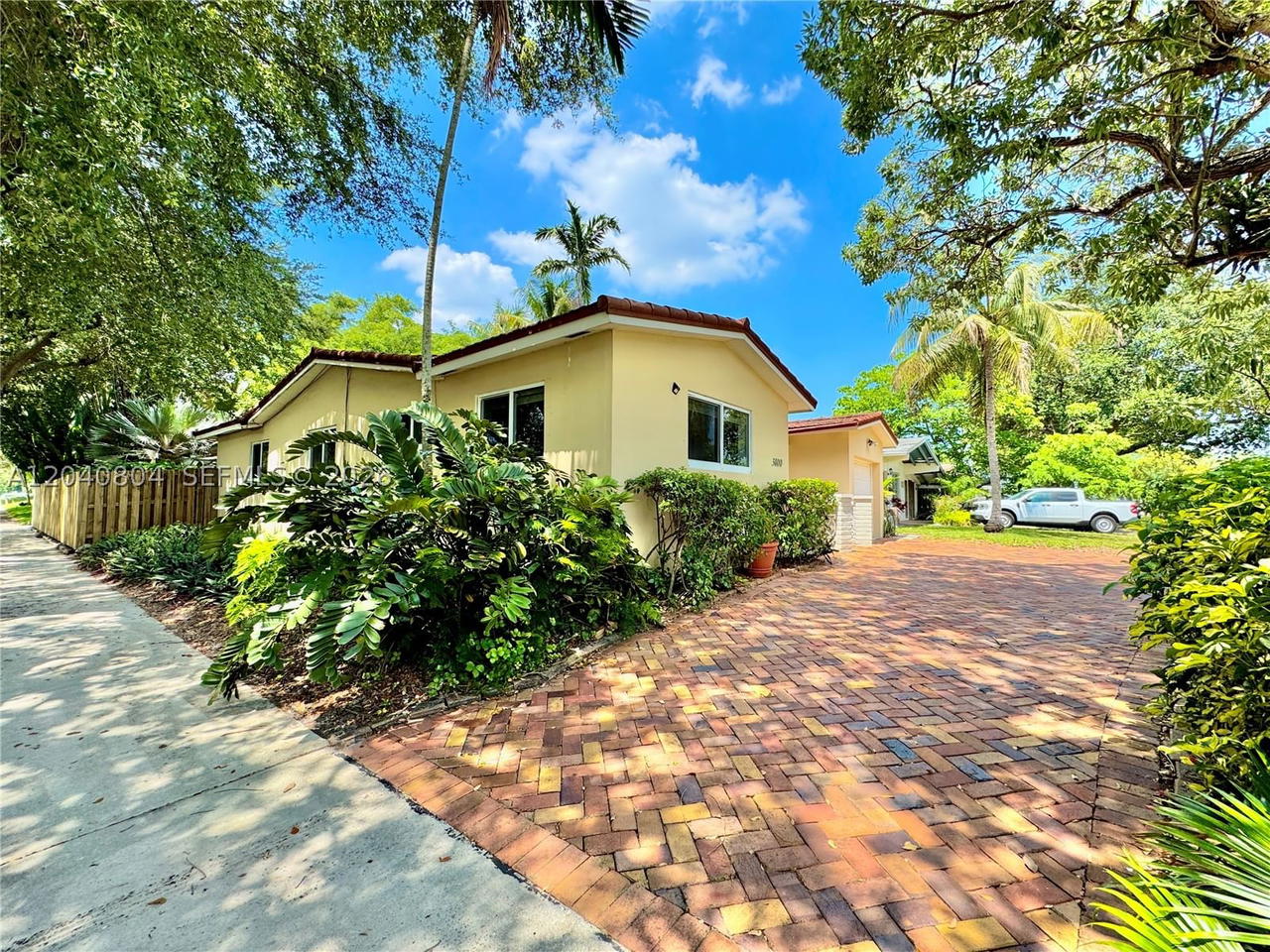 Real estate property located at 3800 Park Rd, Broward, Hollywood Hills, Hollywood, FL