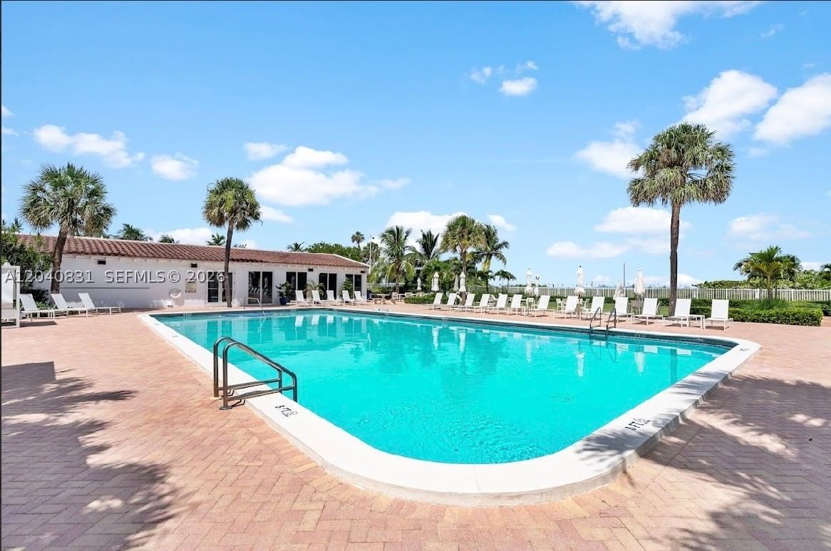 Real estate property located at 2457 Collins Ave #1603, Miami-dade, The Royal Club Condo, Miami Beach, FL