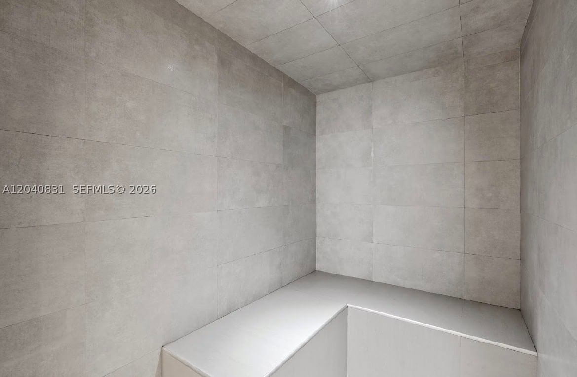 Real estate property located at 2457 Collins Ave #1603, Miami-dade, The Royal Club Condo, Miami Beach, FL
