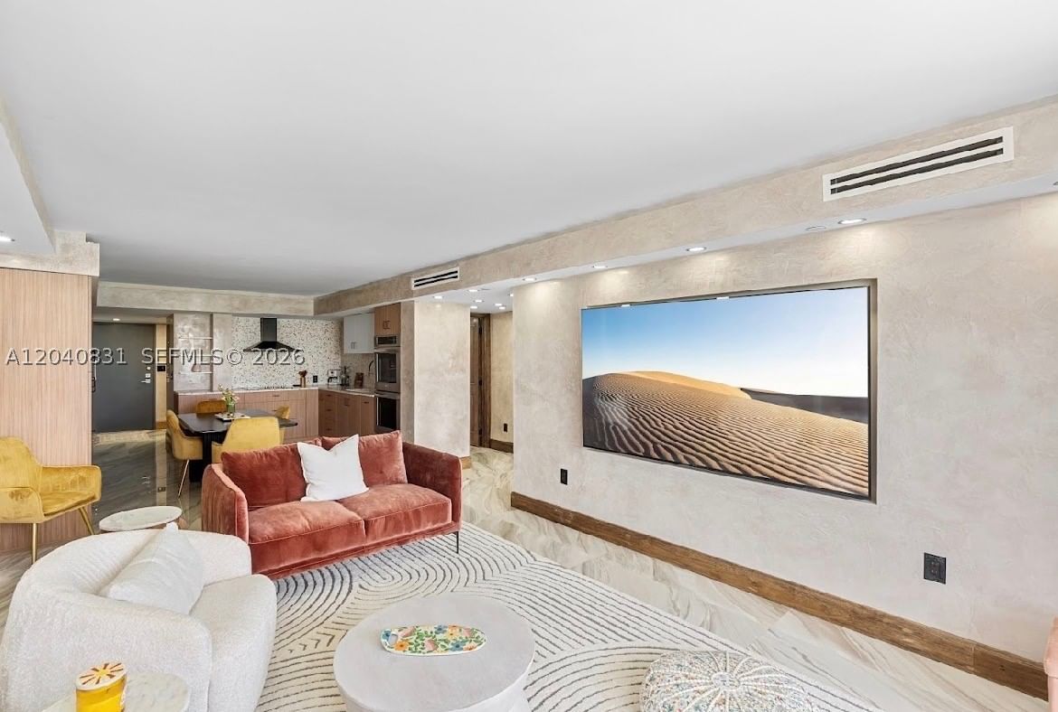 Real estate property located at 2457 Collins Ave #1603, Miami-dade, The Royal Club Condo, Miami Beach, FL