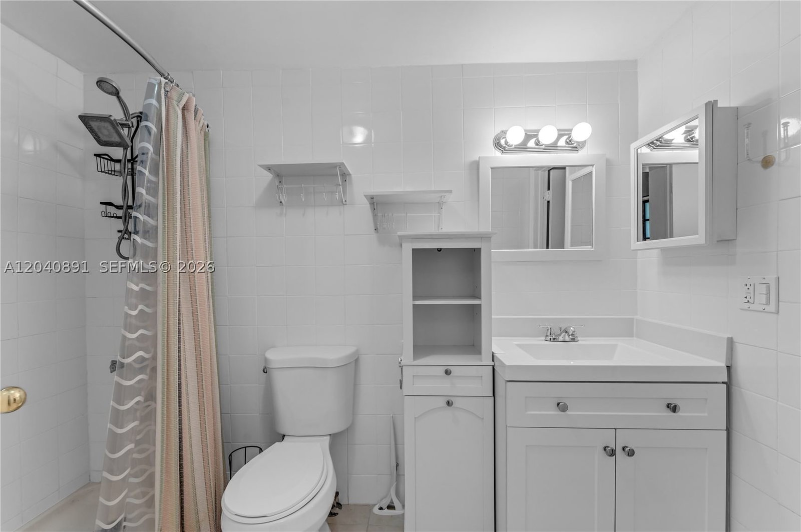 Real estate property located at 6860 18th St, Miami-dade, Oaklawn Sub, Miami, FL