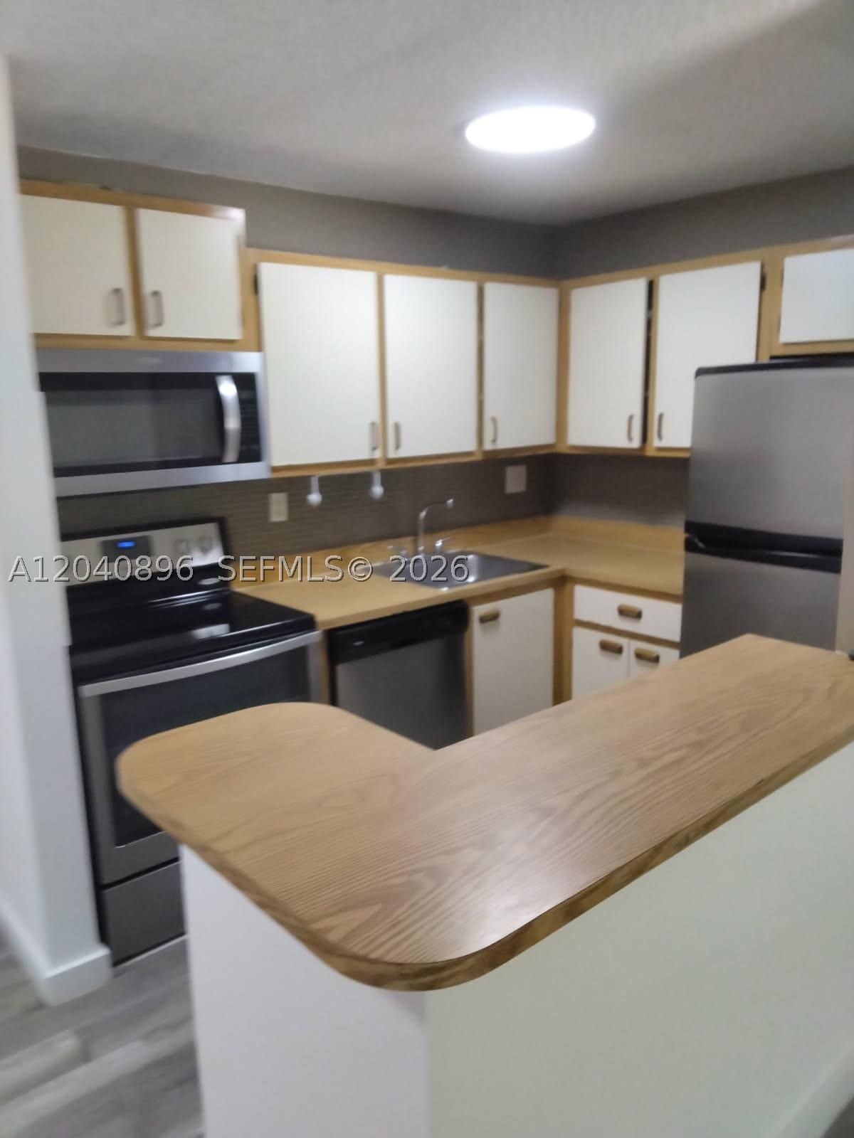 Real estate property located at 15530 80th St C-306, Miami-dade, The Courts At Kendall Con, Miami, FL