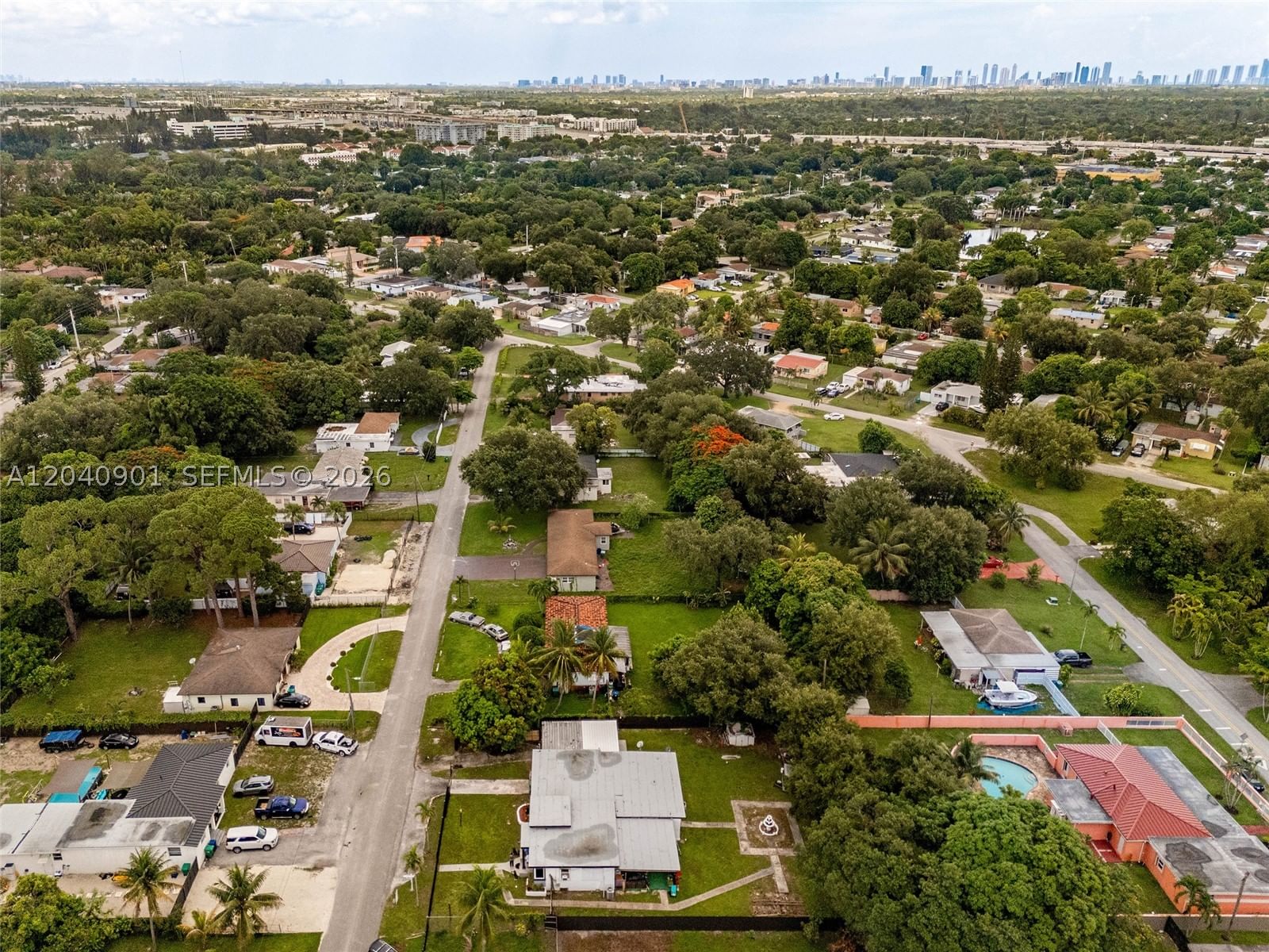 Real estate property located at 14855 16 Drive, Miami-dade, Biscayne Gardens Sec F Pt1, Biscayne Gardens, FL