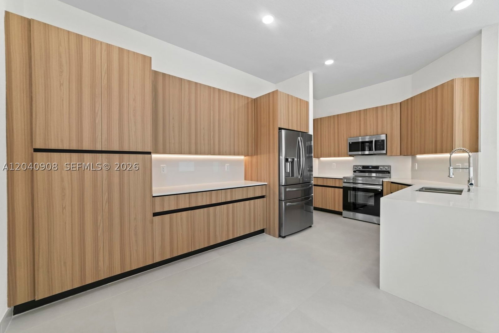 Real estate property located at 3040 44th Ct, Broward, Schooner Ridge, Dania Beach, FL