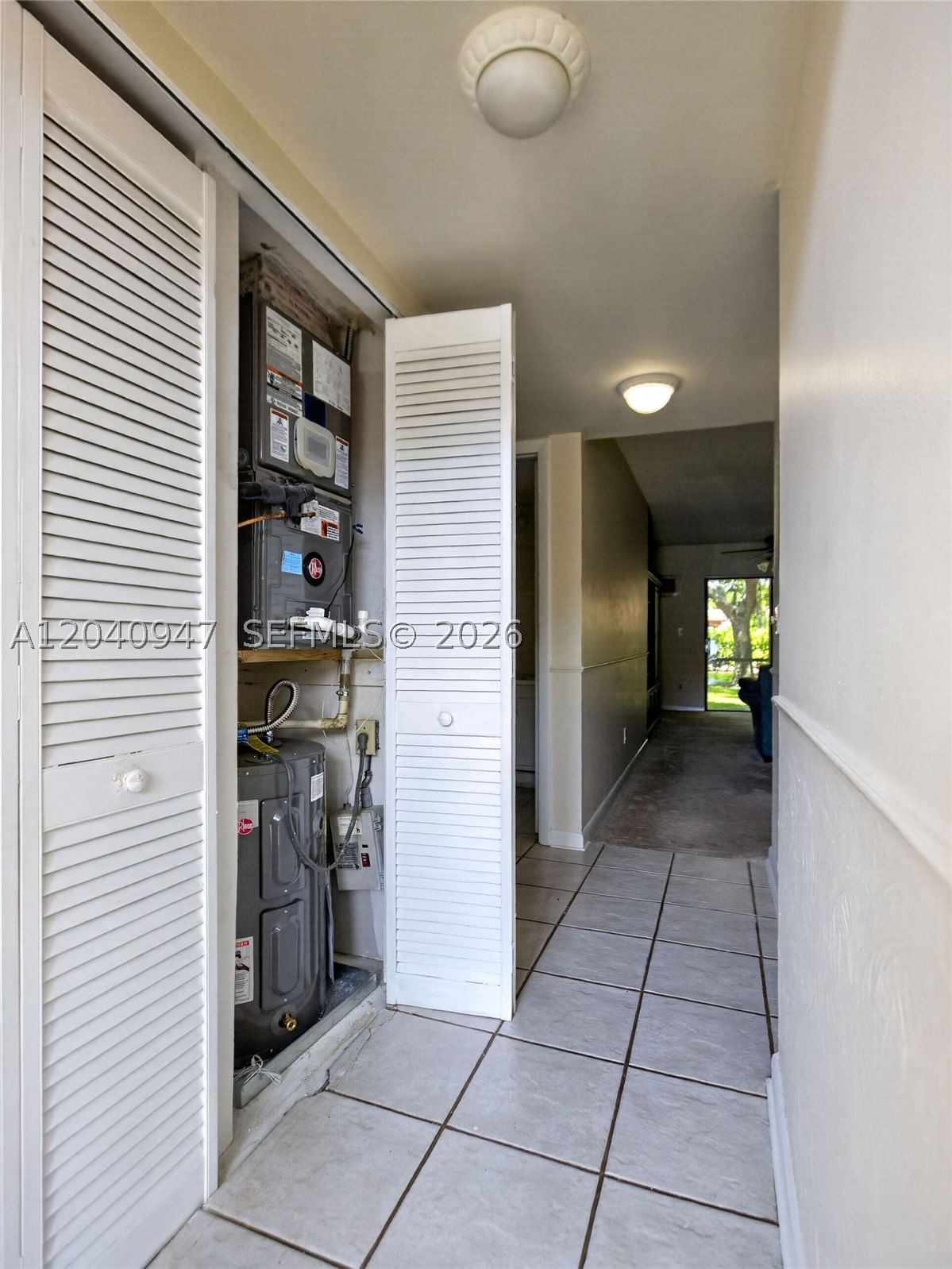 Real estate property located at 15718 Waterside Cir #105, Broward, Waterside Village Two Con, Sunrise, FL