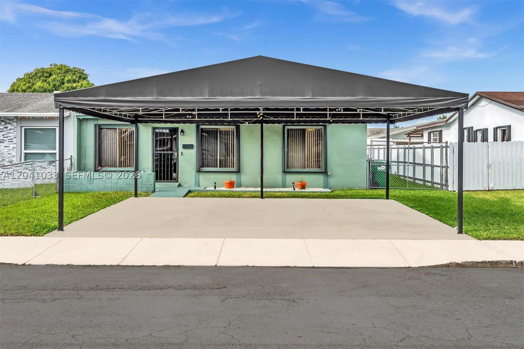 Real estate property located at 15012 113th Ct, Miami-dade, Richmond Townhouse, Miami, FL
