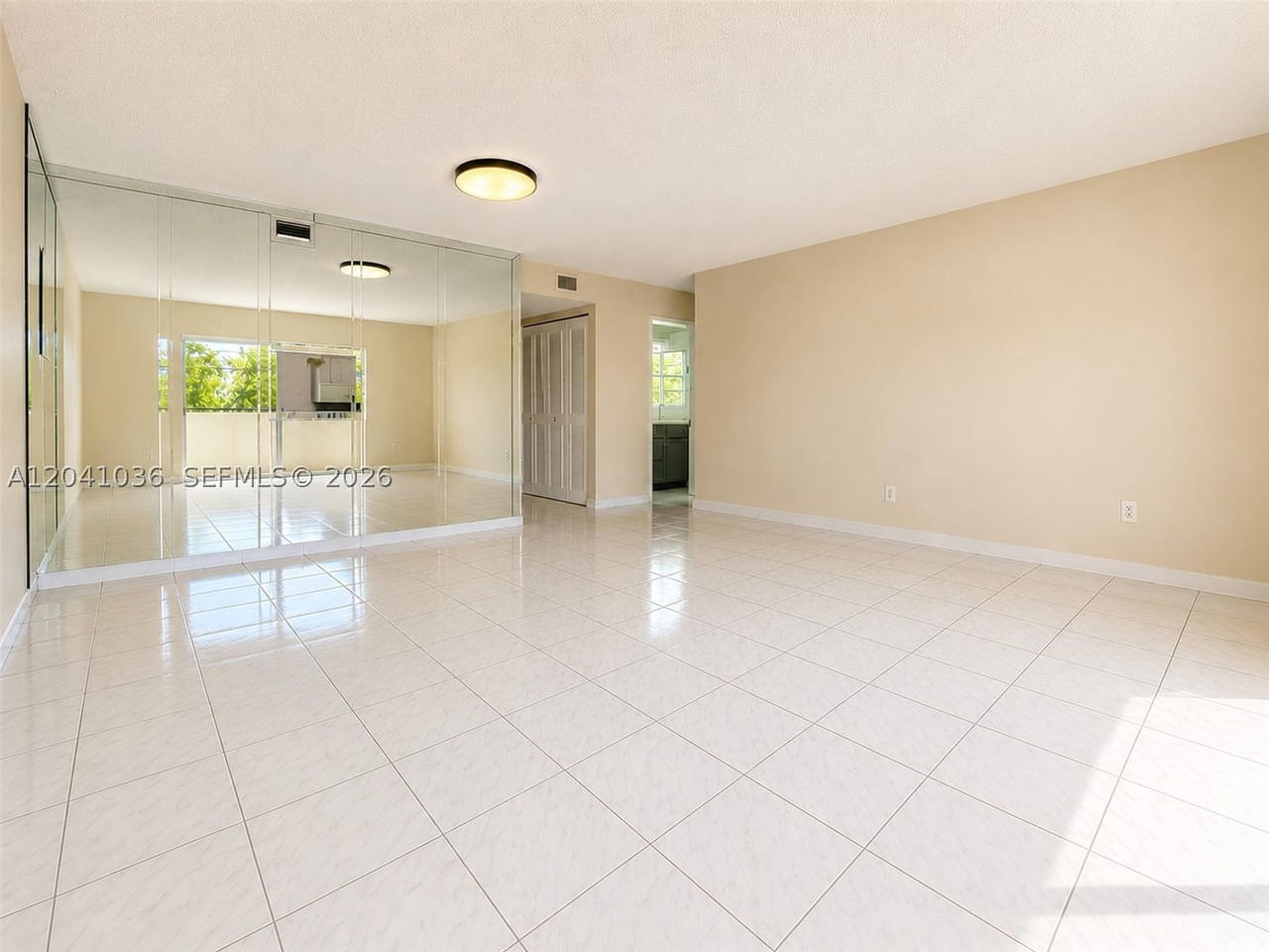 Real estate property located at 8024 Tatum Waterway Dr #2B, Miami-dade, Creek Towers & Yacht Club, Miami Beach, FL