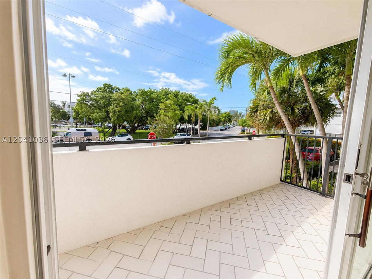 Real estate property located at 8024 Tatum Waterway Dr #2B, Miami-dade, Creek Towers & Yacht Club, Miami Beach, FL