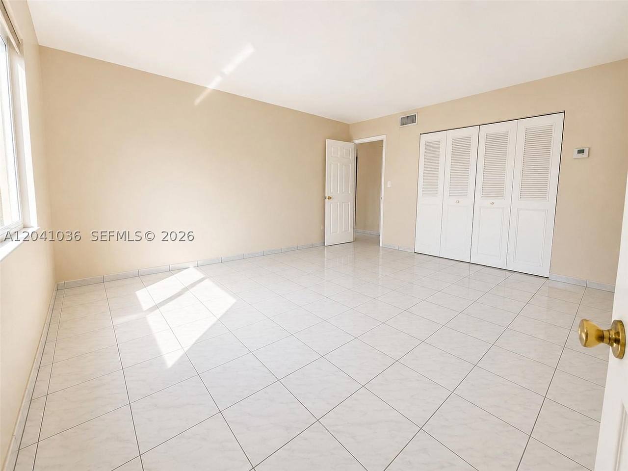 Real estate property located at 8024 Tatum Waterway Dr #2B, Miami-dade, Creek Towers & Yacht Club, Miami Beach, FL