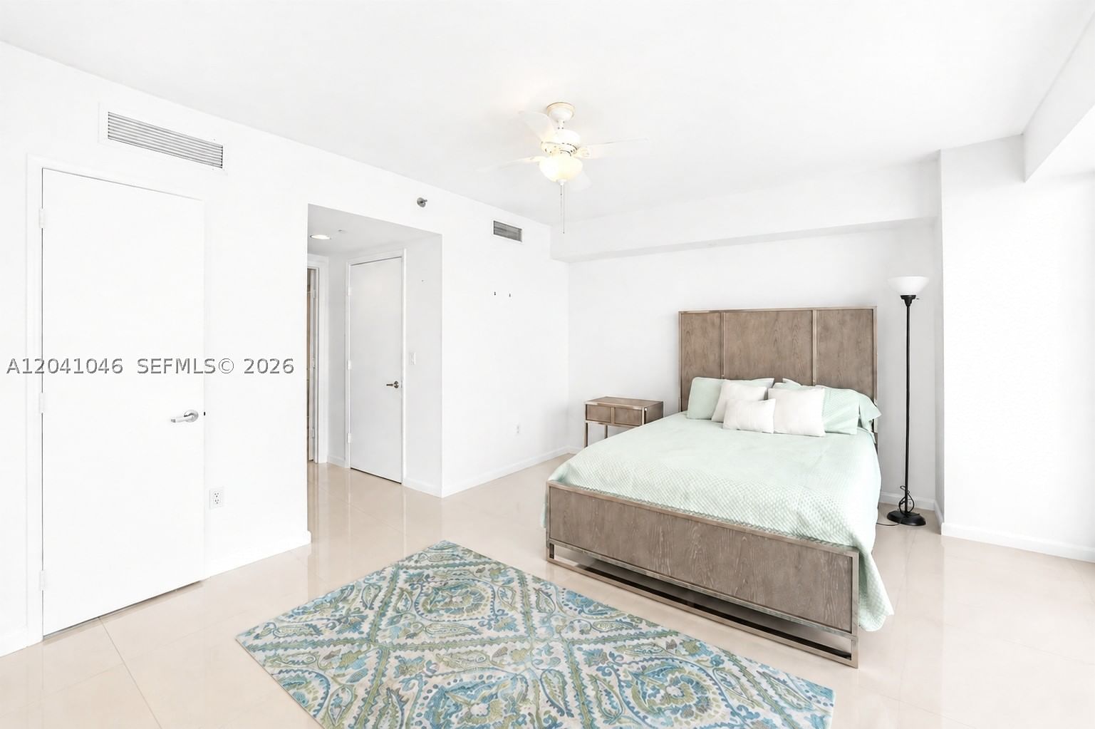 Real estate property located at 495 Brickell Ave BAY807, Miami-dade, Icon Brickell No Two, Miami, FL