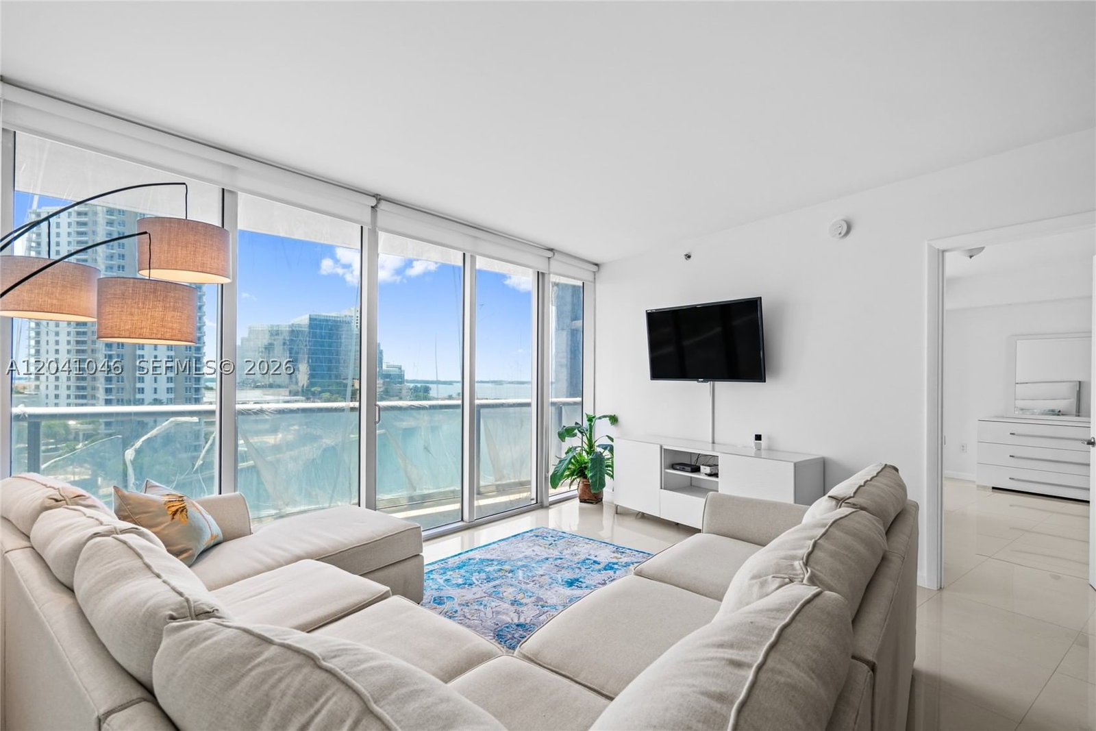 Real estate property located at 495 Brickell Ave BAY807, Miami-dade, Icon Brickell No Two, Miami, FL