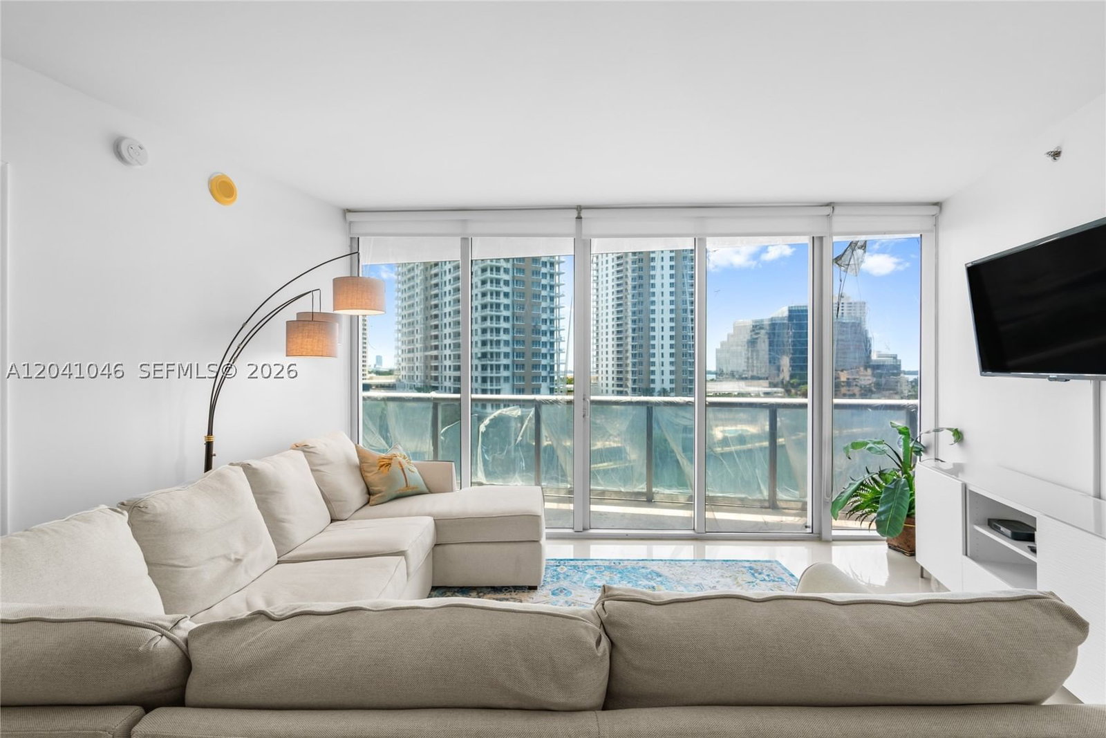 Real estate property located at 495 Brickell Ave BAY807, Miami-dade, Icon Brickell No Two, Miami, FL
