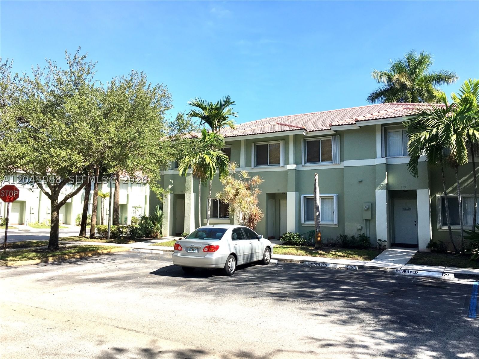 Real estate property located at 183 Hidden Ct Rd F-33, Broward, Hidden Court Townhomes, Hollywood, FL
