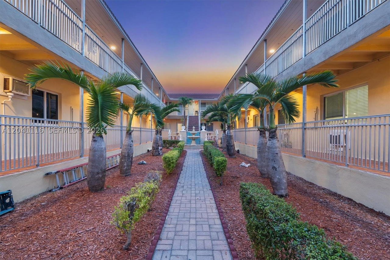 Real estate property located at 7400 Harding Ave #20, Miami-dade, Sea Wash Condo, Miami Beach, FL