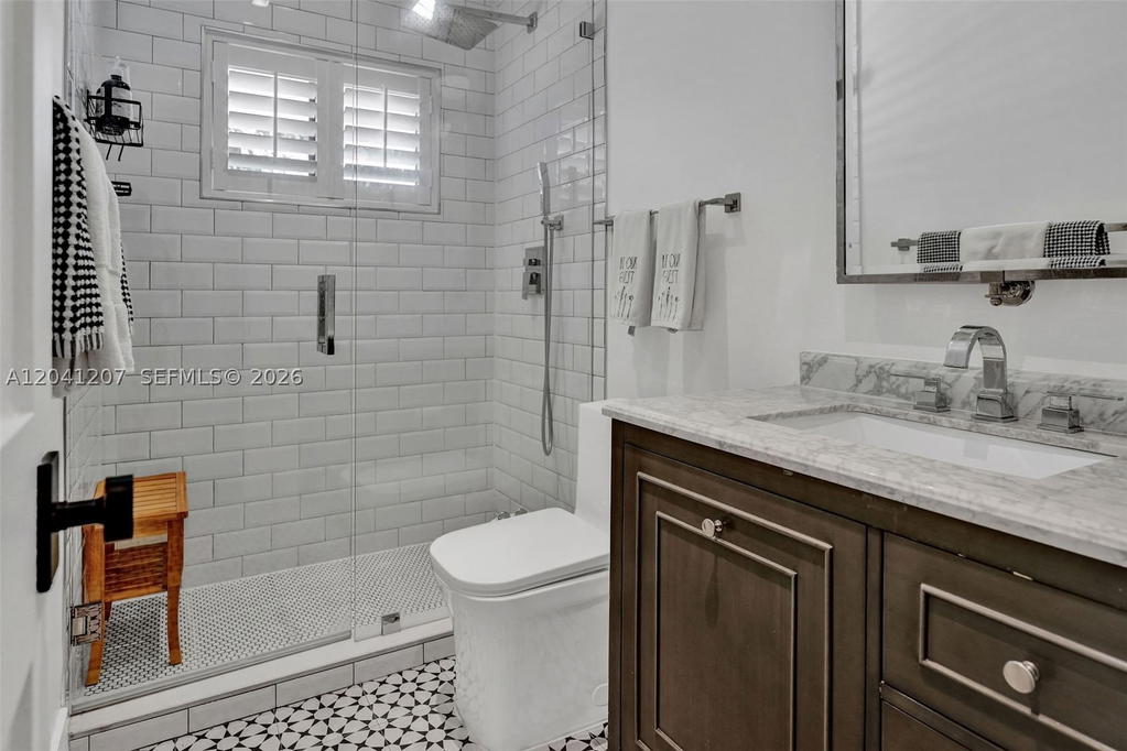 Real estate property located at 16416 32nd Ave, Miami-dade, Eastern Shores, North Miami Beach, FL