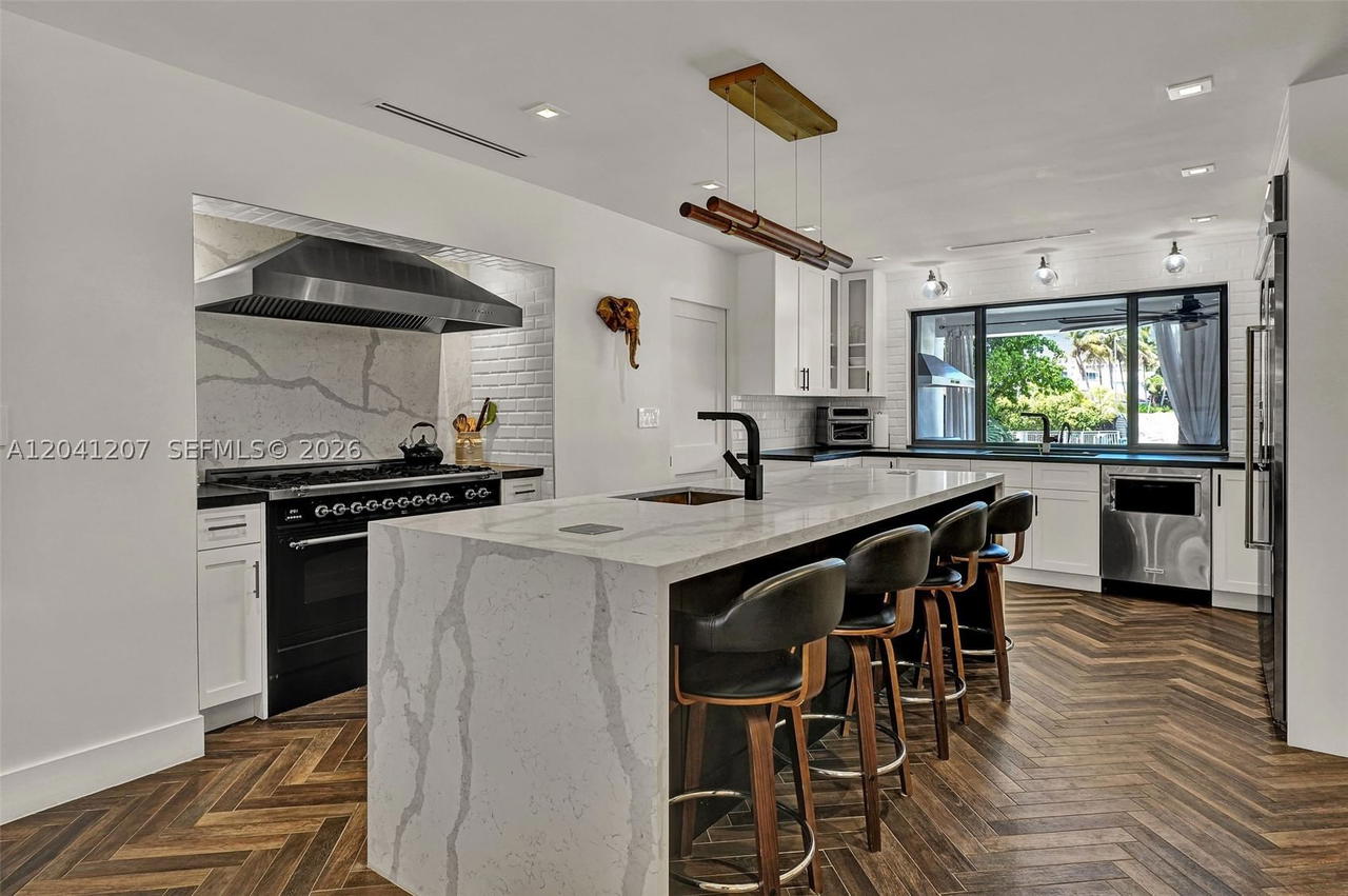 Real estate property located at 16416 32nd Ave, Miami-dade, Eastern Shores, North Miami Beach, FL