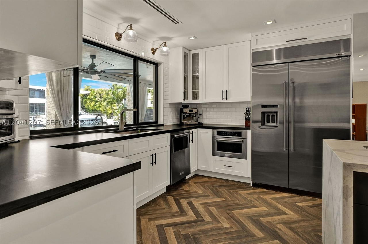Real estate property located at 16416 32nd Ave, Miami-dade, Eastern Shores, North Miami Beach, FL