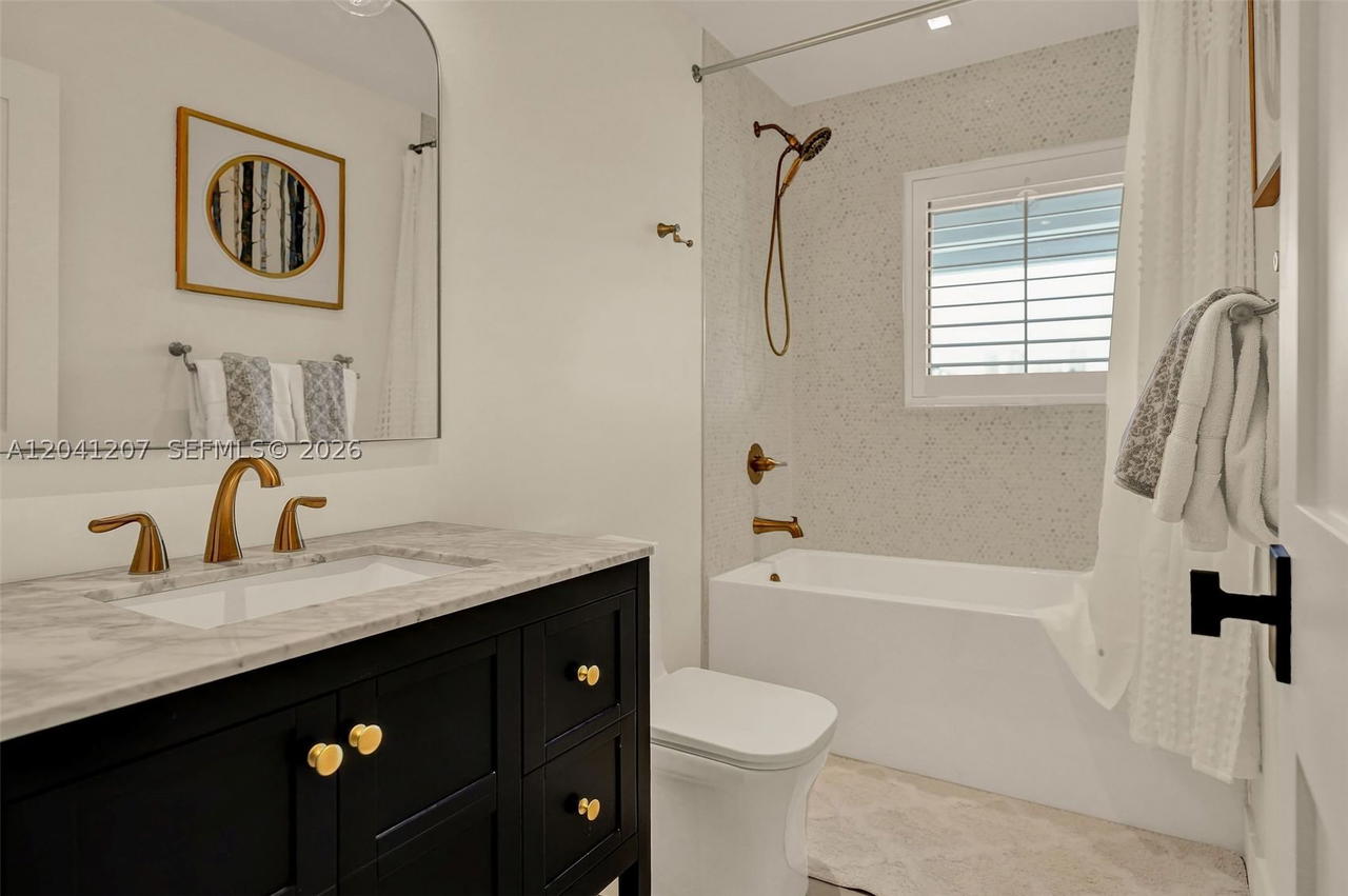 Real estate property located at 16416 32nd Ave, Miami-dade, Eastern Shores, North Miami Beach, FL