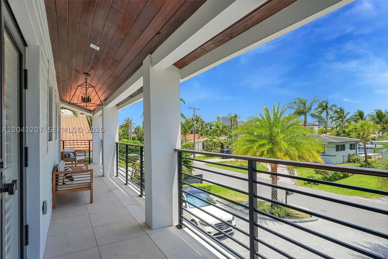 Real estate property located at 16416 32nd Ave, Miami-dade, Eastern Shores, North Miami Beach, FL