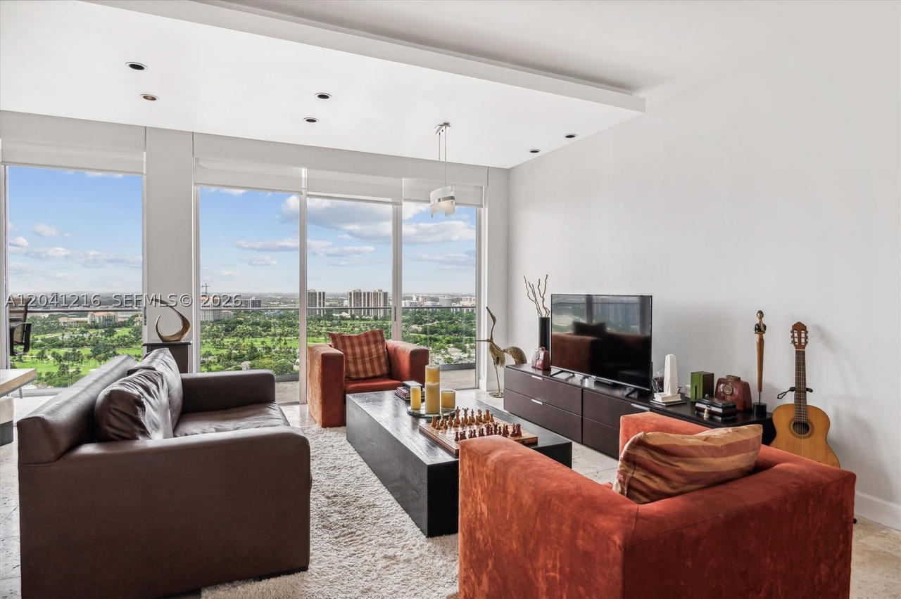 Real estate property located at 19707 Turnberry Way PHC, Miami-dade, Turnberry Isle Condo, Aventura, FL