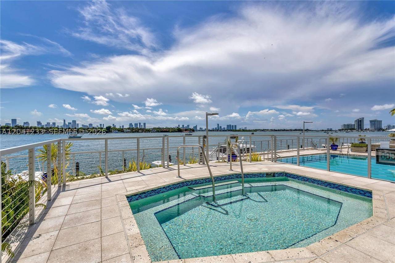 Real estate property located at 800 West Ave #635, Miami-dade, South Bay Club Condo, Miami Beach, FL