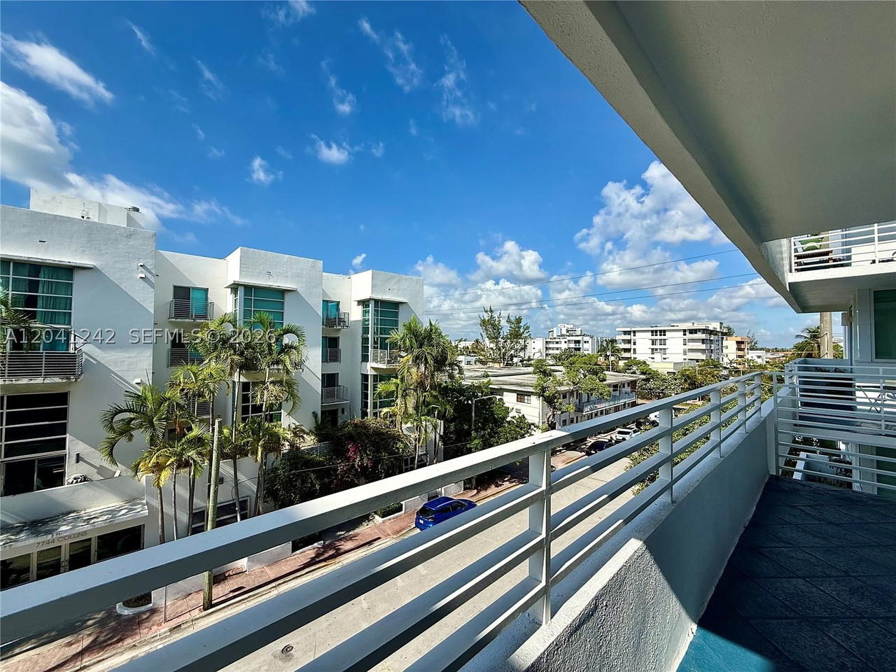 Real estate property located at 7800 Collins Ave #407, Miami-dade, Rond Point Condo, Miami Beach, FL
