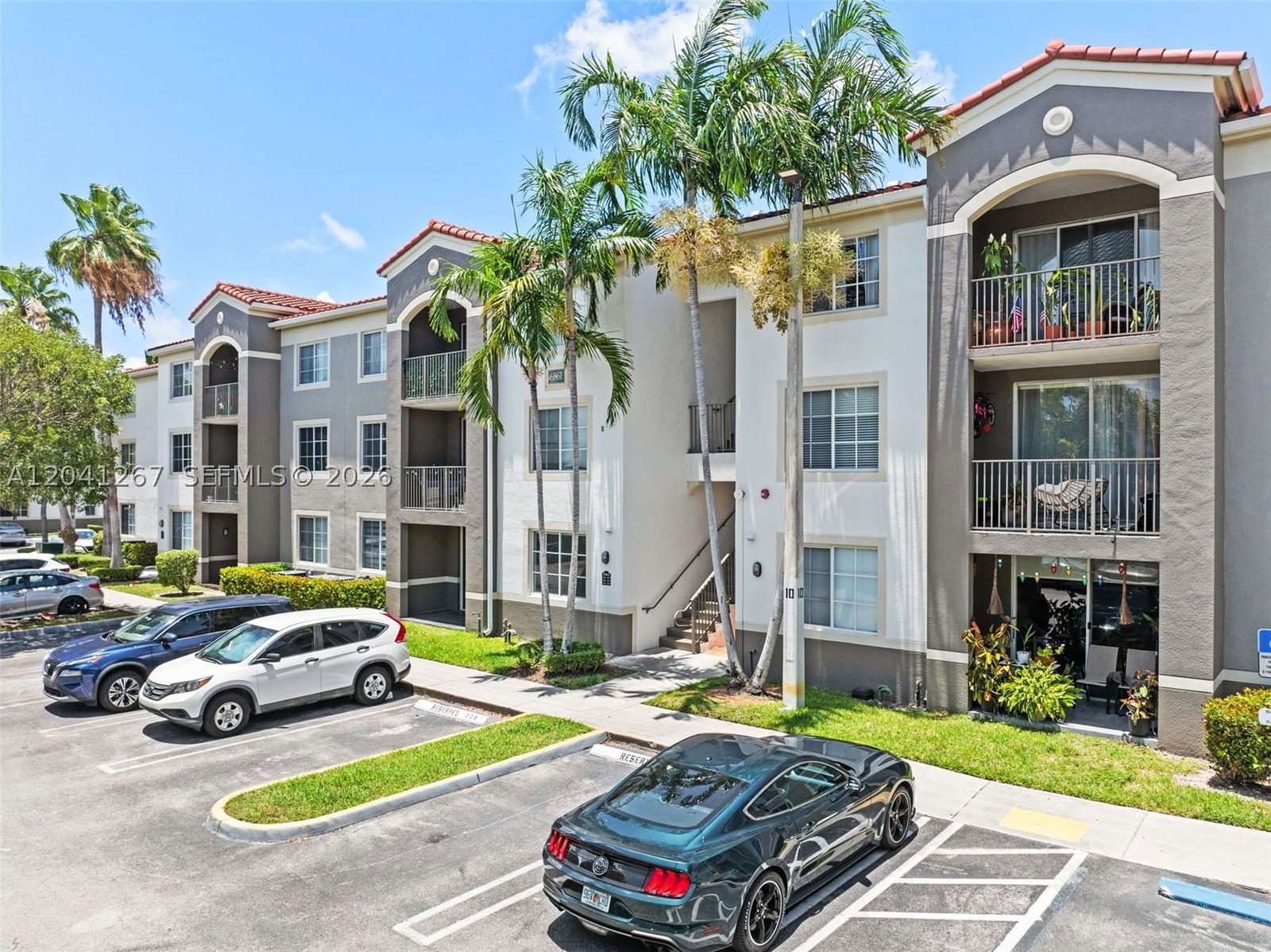 Real estate property located at 6861 44th St #202, Miami-dade, Gables Court Condo, Miami, FL