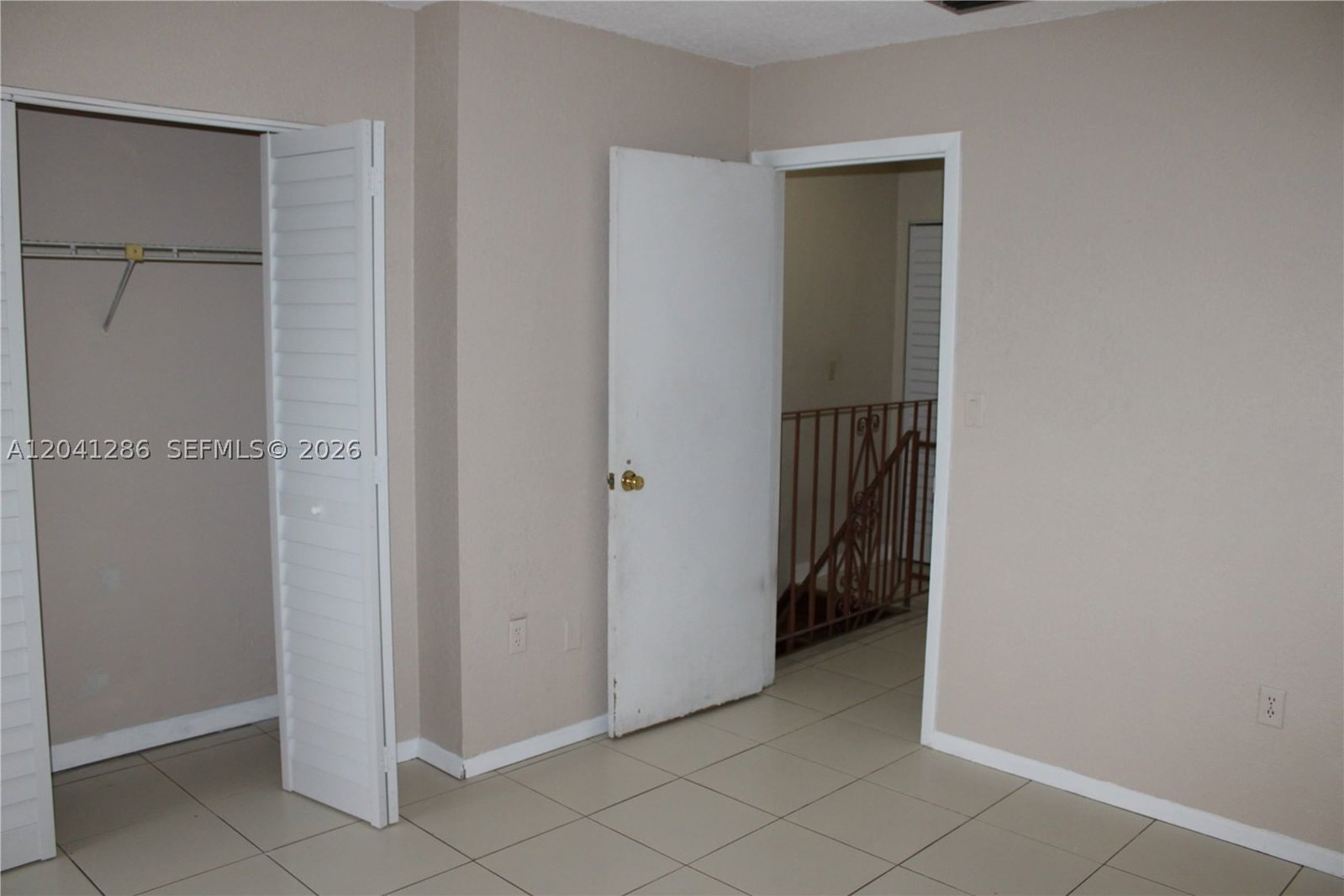 Real estate property located at 5446 26th Ave C-20, Miami-dade, Laguna Del Rey Condo, Hialeah, FL